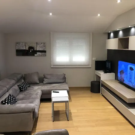 Apartament Moderne Ferienwohnung Mit Klima, Wifi In Sandstrandnahe Medulin