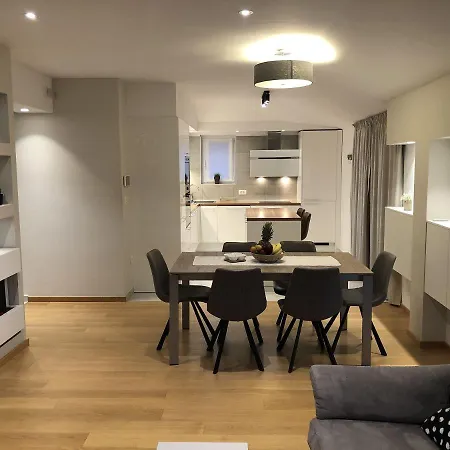 Moderne Ferienwohnung Mit Klima, Wifi In Sandstrandnahe Medulin