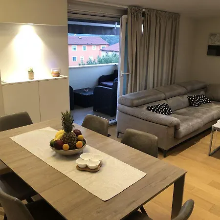 Moderne Ferienwohnung Mit Klima, Wifi In Sandstrandnahe *