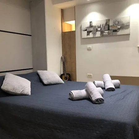 Moderne Ferienwohnung Mit Klima, Wifi In Sandstrandnahe Medulin
