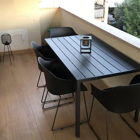 Moderne Ferienwohnung Mit Klima, Wifi In Sandstrandnahe