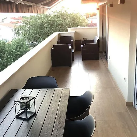 Moderne Ferienwohnung Mit Klima, Wifi In Sandstrandnahe * Medulin