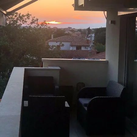 Moderne Ferienwohnung Mit Klima, Wifi In Sandstrandnahe Apartament Medulin